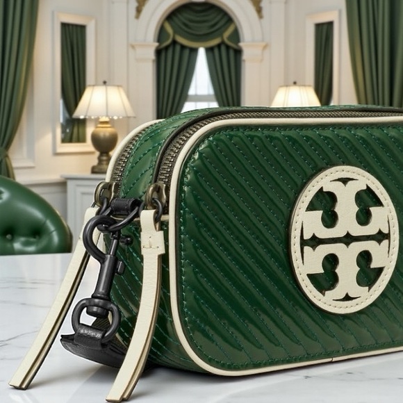 Tory Burch Miller Quilted Patent Leather Crossbody - Ltd Ed Pine Tree Green - Picture 4 of 4